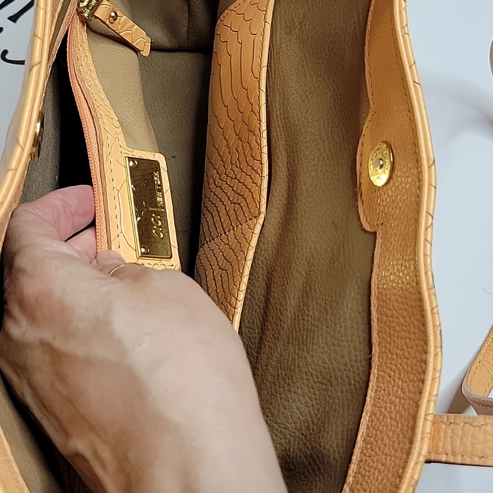 Gigi New York Teddi Peach Python Embossed Leather… - image 4